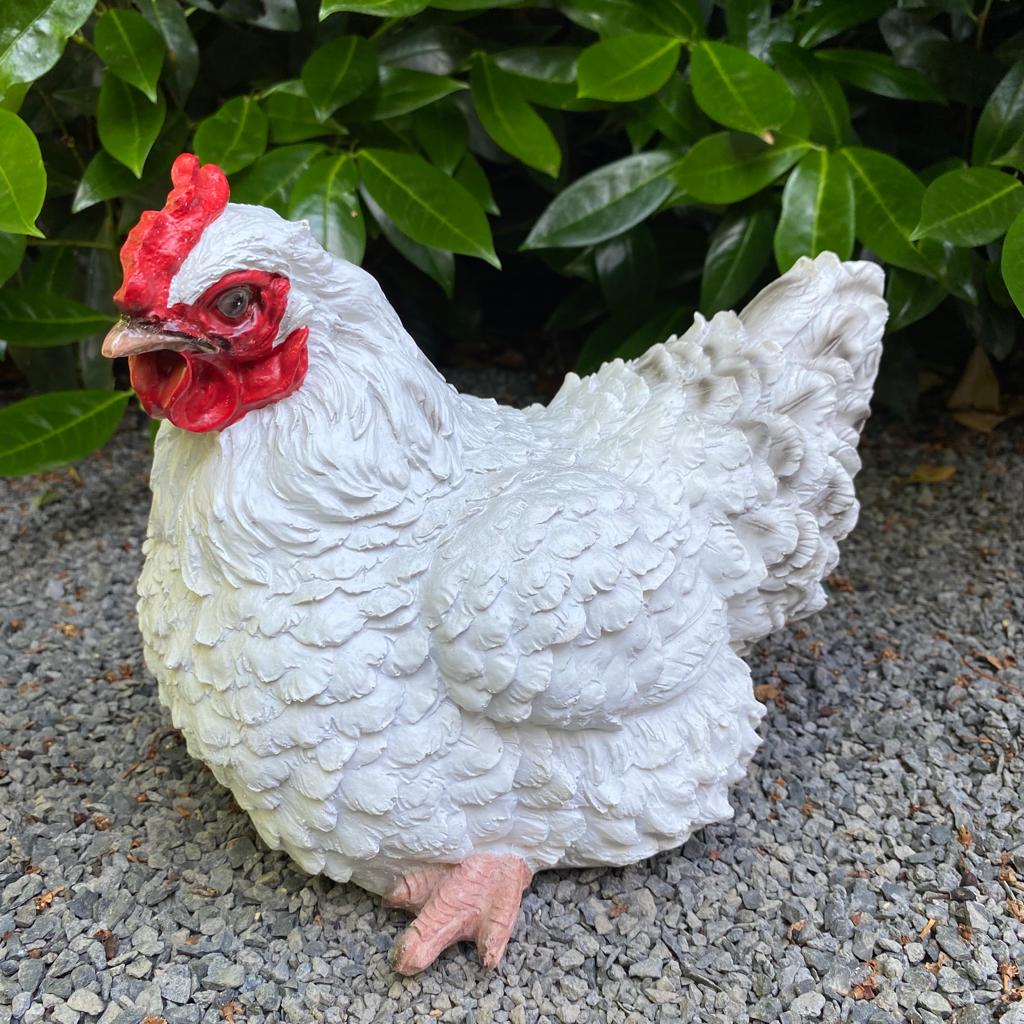 Gartenfigur sitzende weiße Huhn Figur 19 cm