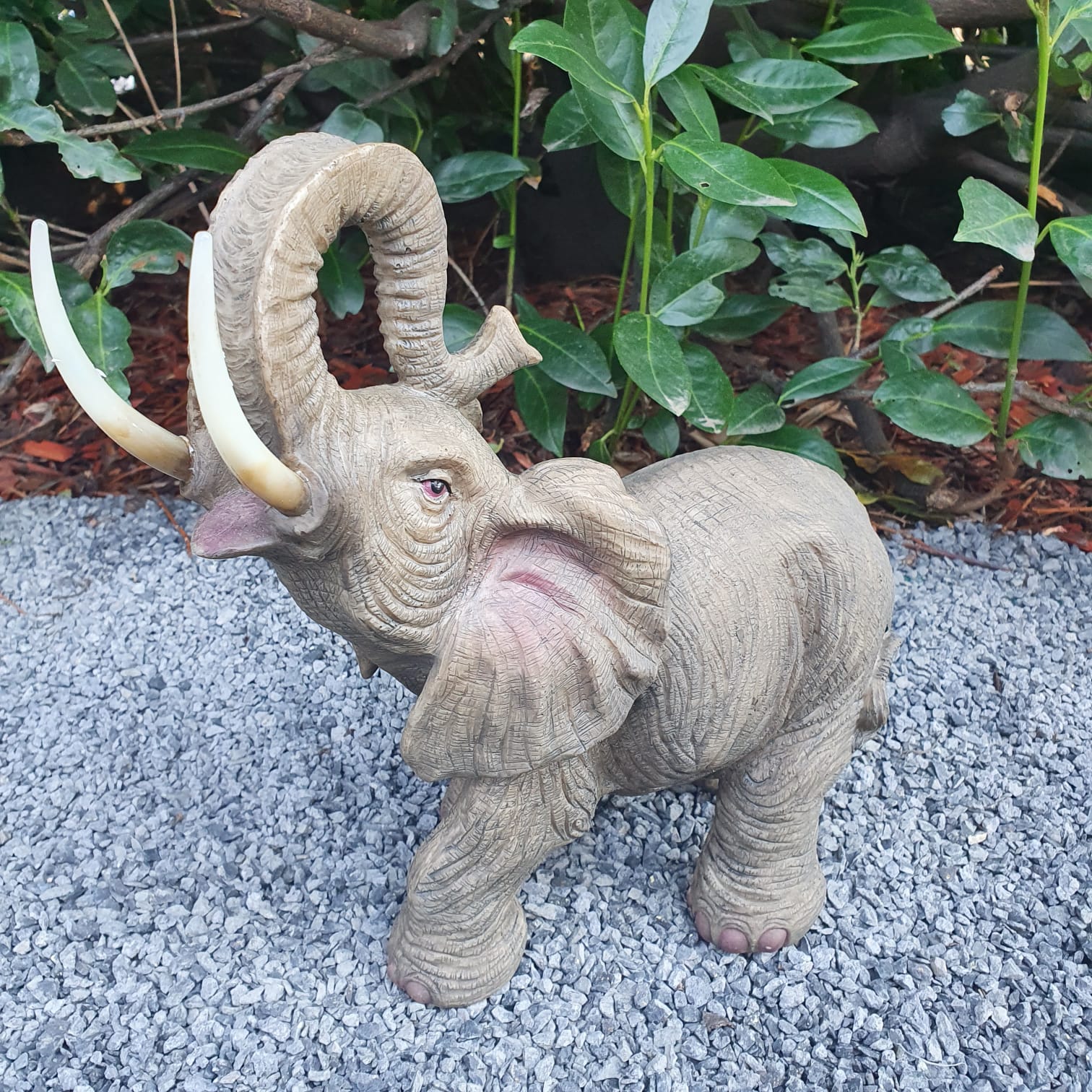 Gartenfigur Elefanten Figur mit Rüssel oben 30 cm