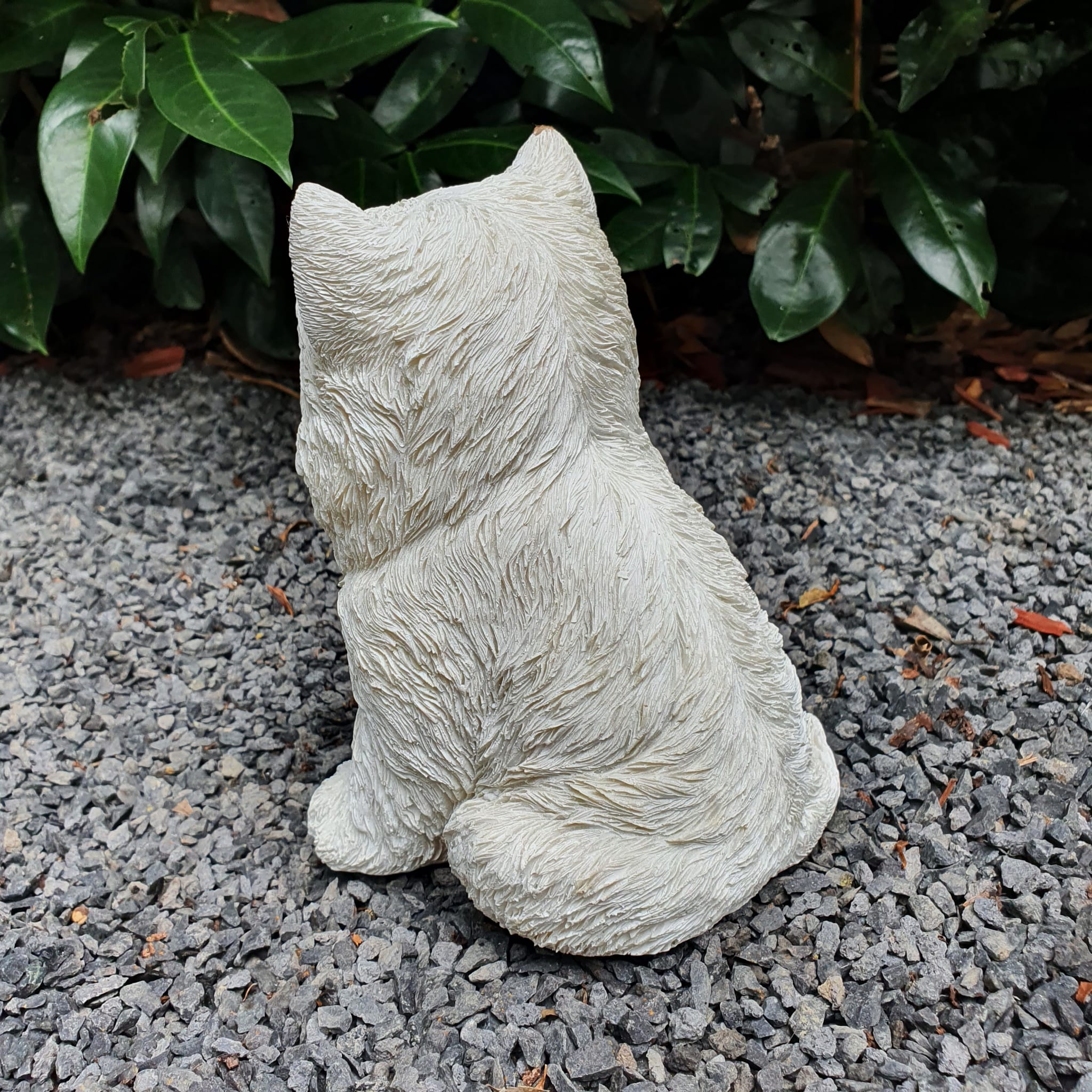 Gartenfigur sitzende Westie Welpen Figur 17 cm