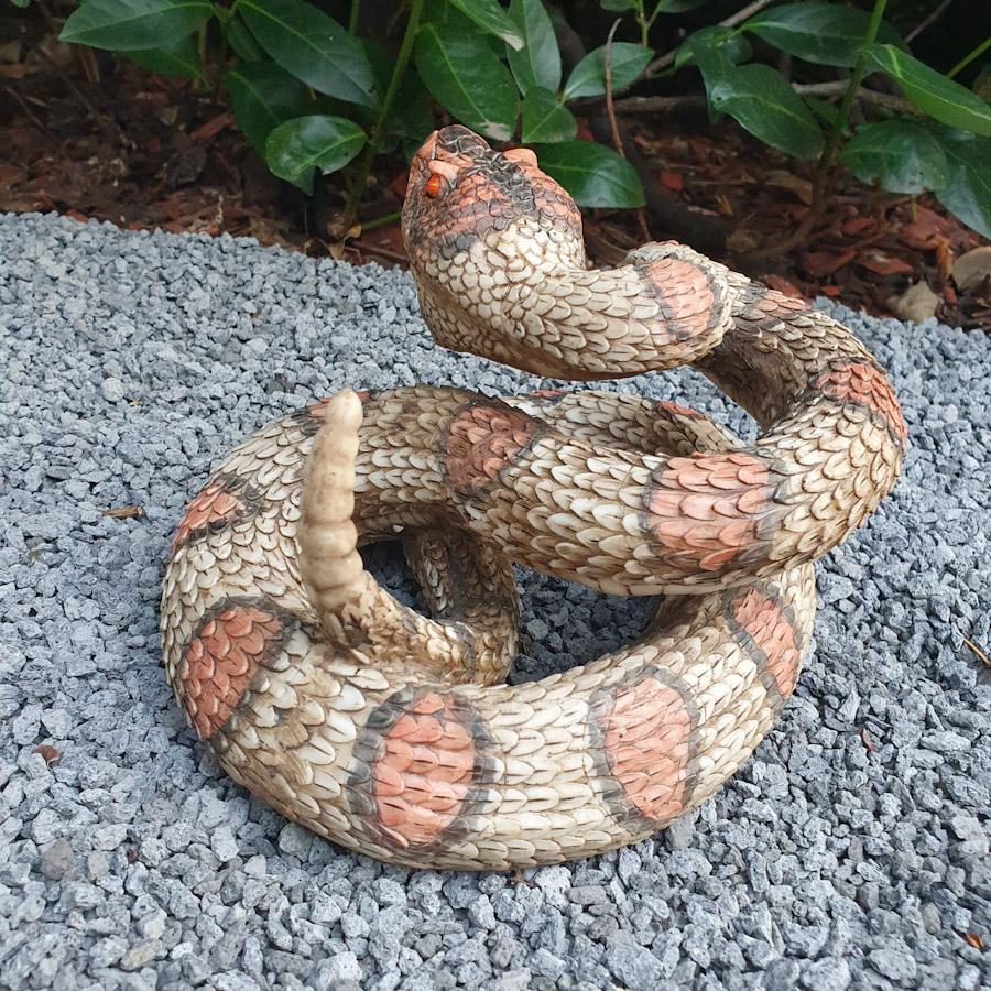 Gartenfigur Schlangen Figur mit offenem Mund 13 cm