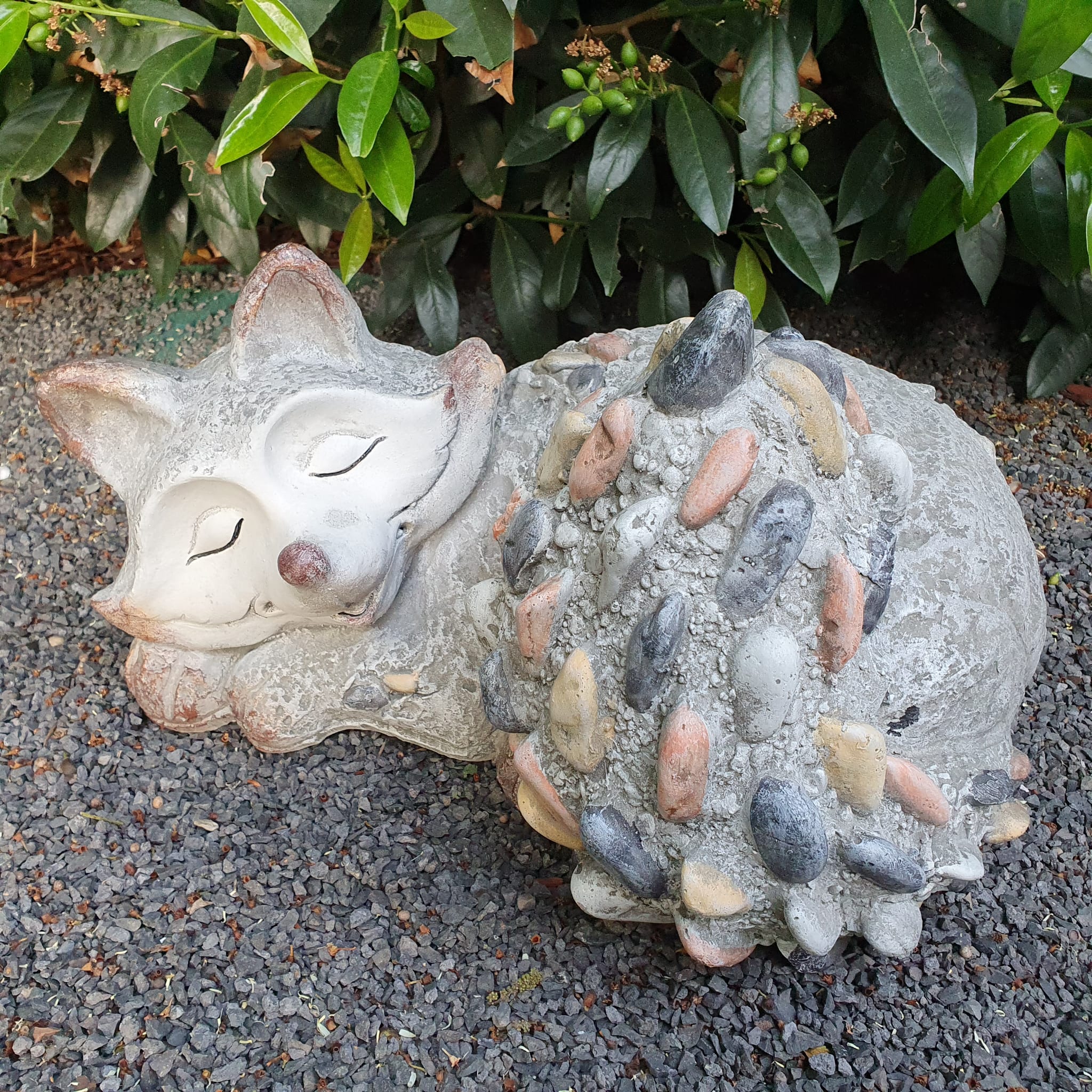 Gartenfigur schlafende Fuchs Figur in Steinoptik 40 cm lang