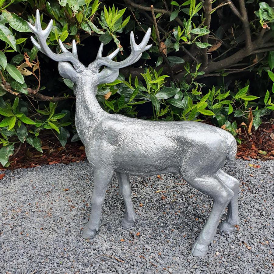 Gartenfigur stehender Hirsch mit Geweih Silber 58 cm