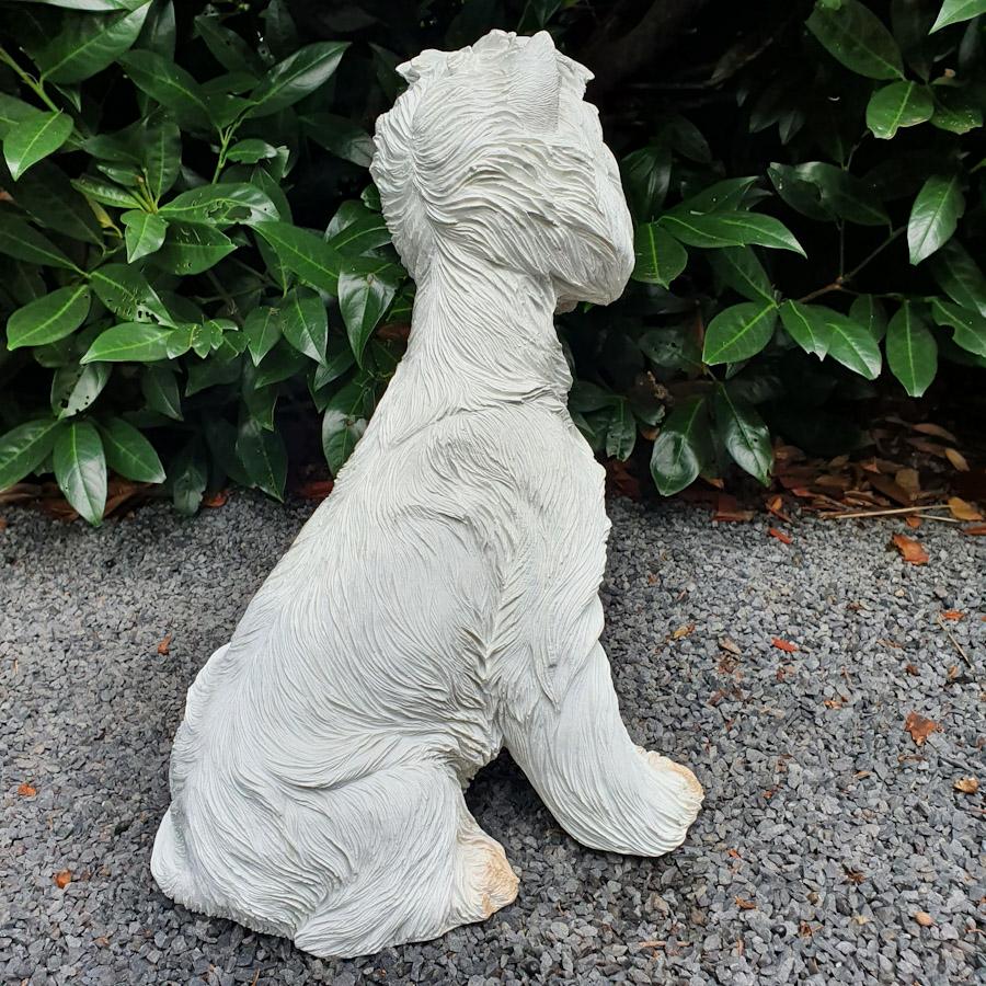 Gartenfigur fröhliche sitzende Westie Figur 41 cm