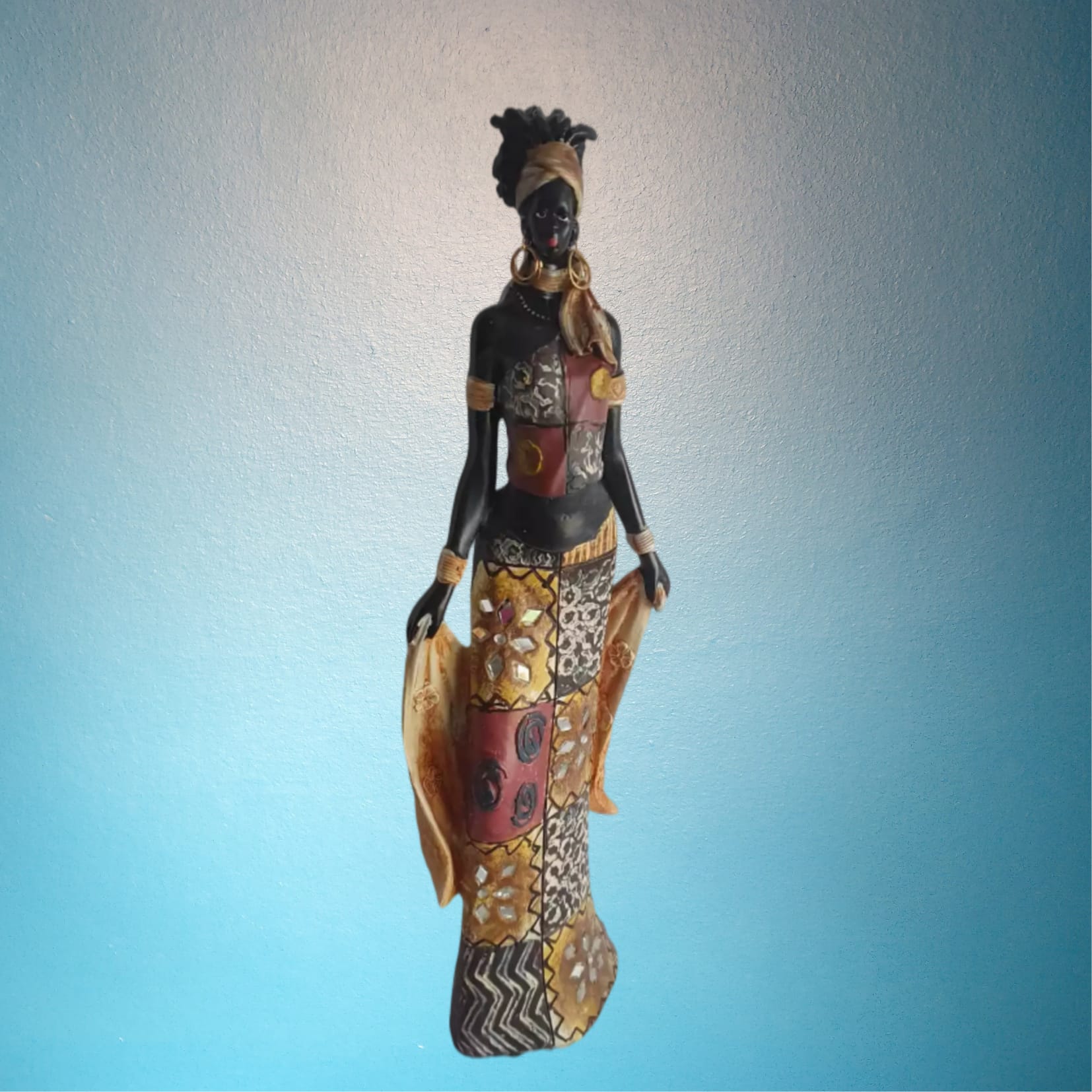 Afrikanische Dekofigur Frau mit bunten Kleid und Tuch 35 cm