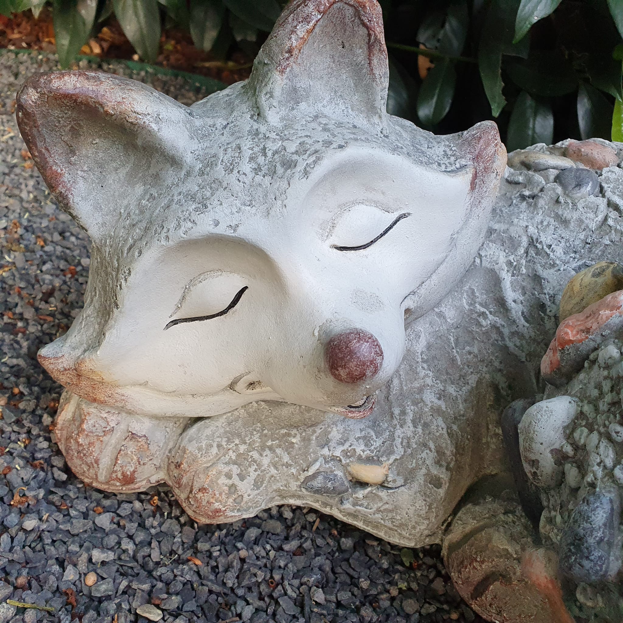 Gartenfigur schlafende Fuchs Figur in Steinoptik 40 cm lang