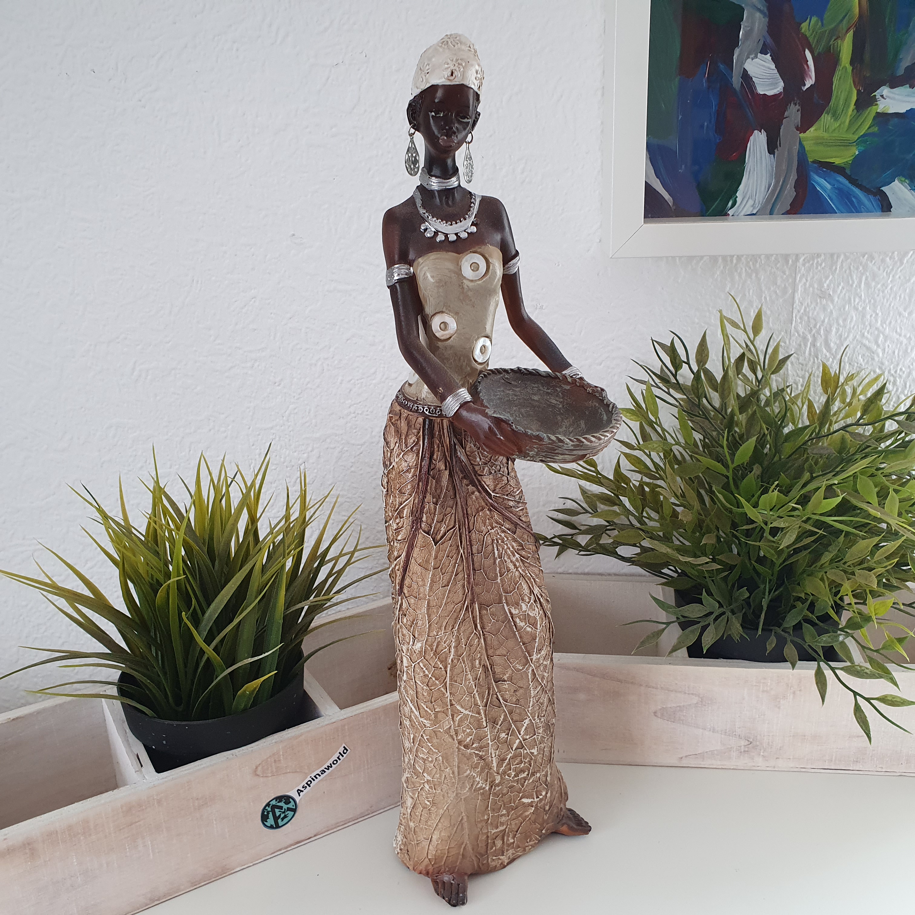 Afrikadeko Frau Schale und Braunem Kleid als Dekofigur 