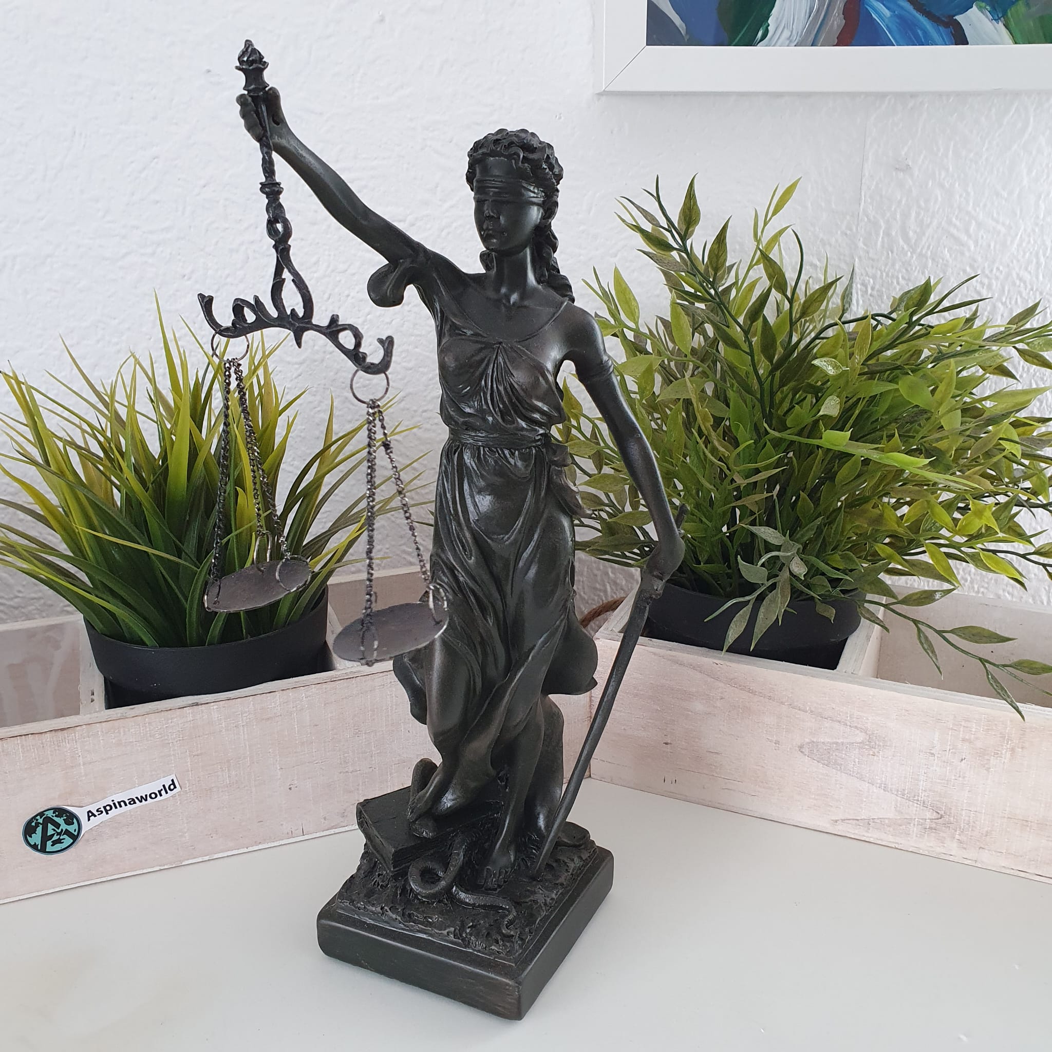 Dekofigur Justitia Figur mit Schwert und Waage 28 cm