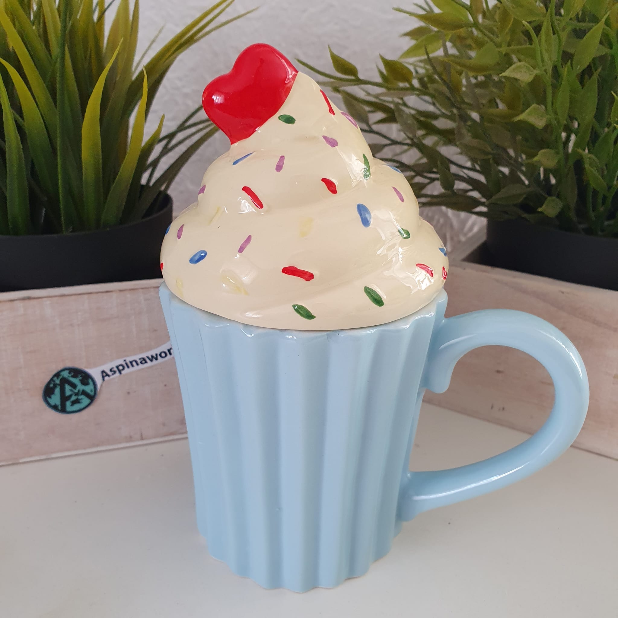 Cupcake Keramik Tasse mit Kirsche auf dem Deckel 300 ml