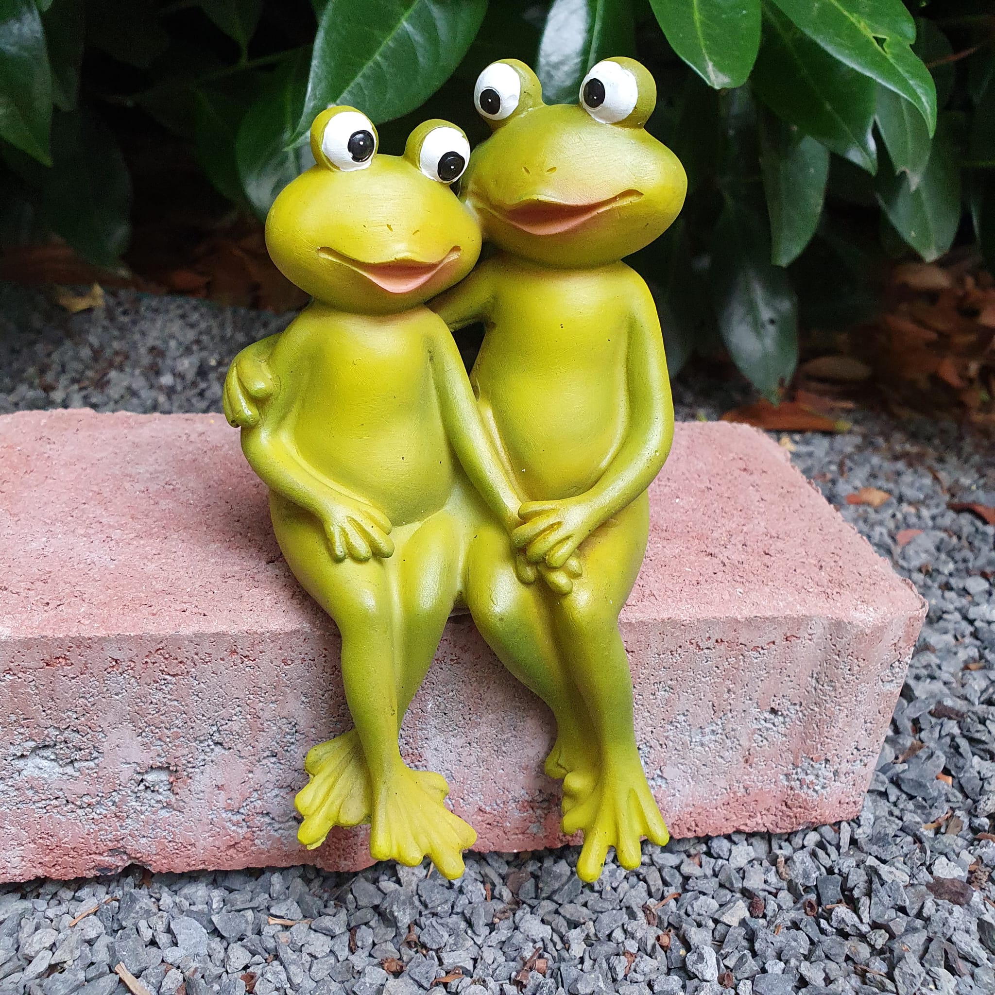 Gartenfigur Froschpaar als Kantensitzer 14 cm
