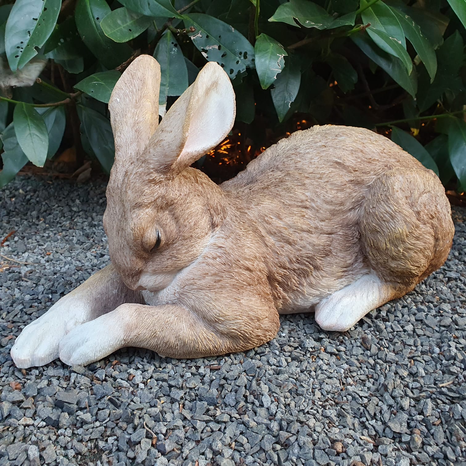 Gartenfigur schlafende Hasen Figur 34 cm lang
