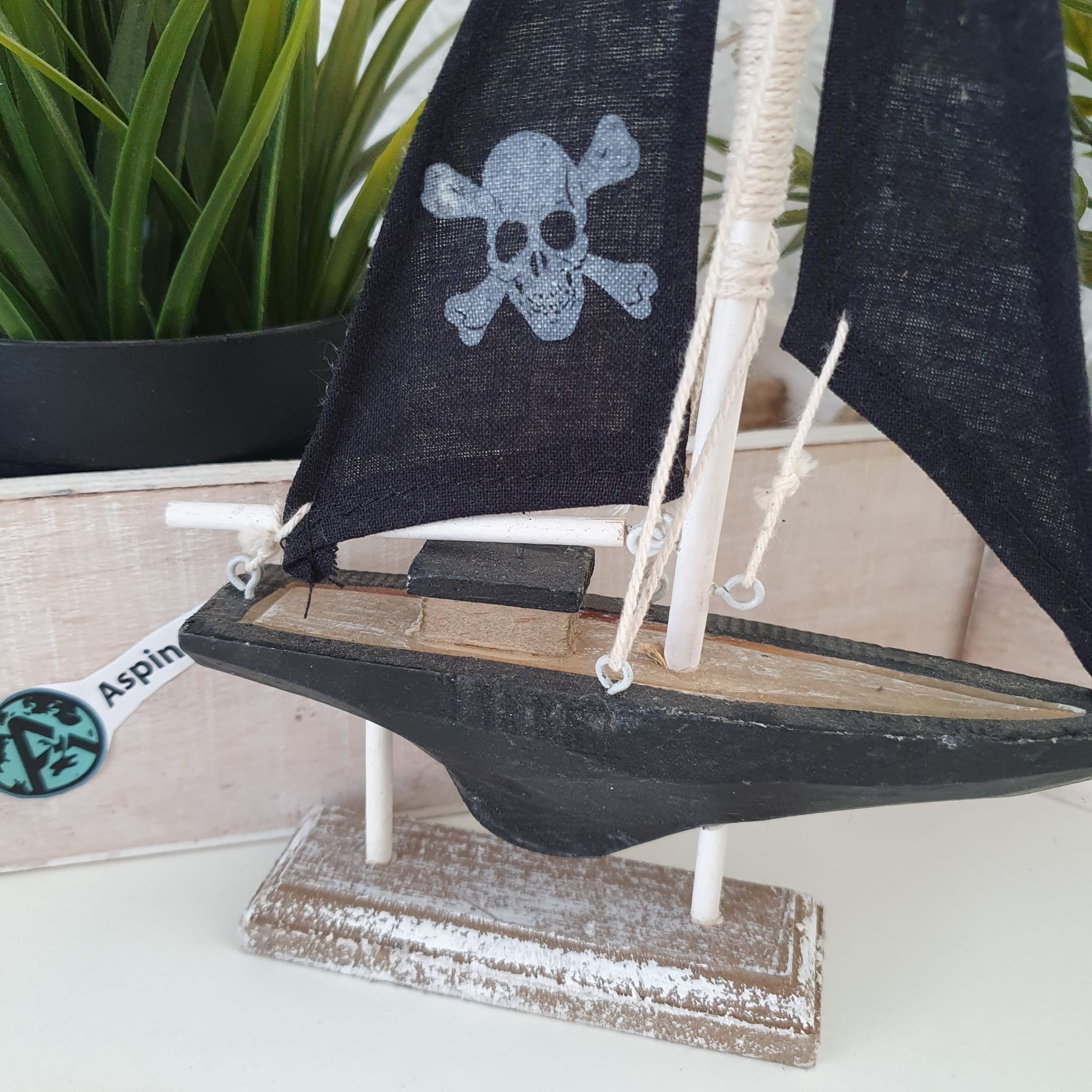 Antik Stil Deko - Boot mit Piraten-Segel 23 cm
